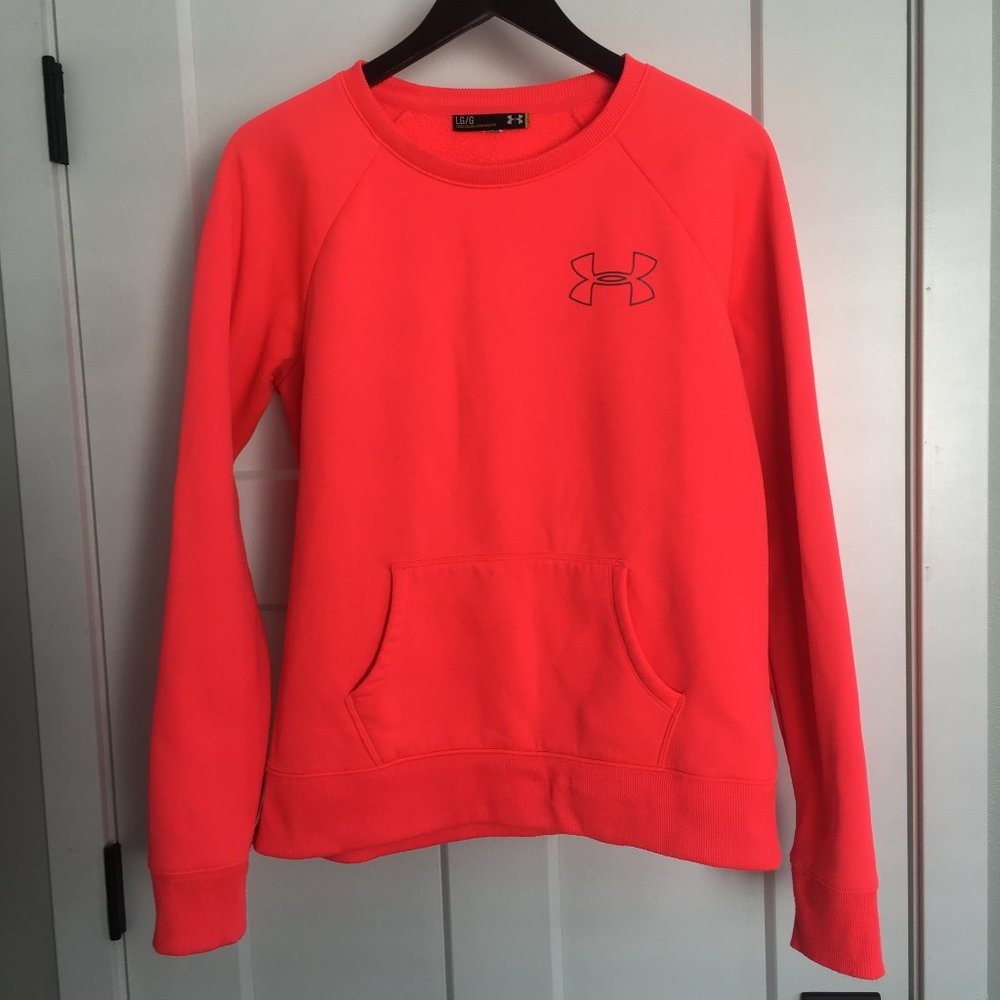 Under Armour Sweater with hand pocket